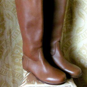 POUR LA VICTOIRE Ladies Classic Tan Brown Leather Boots Sz10